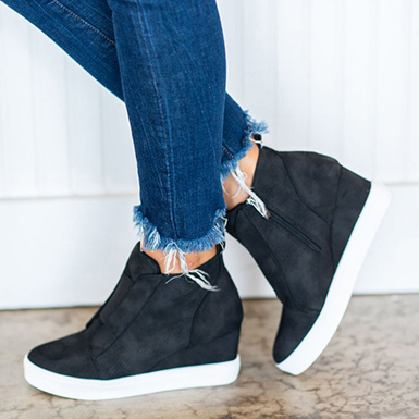 WMNS High Top Wedge Shoe